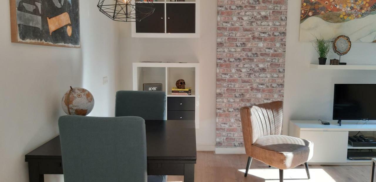 Historic City Centre Apartment 登博斯 外观 照片